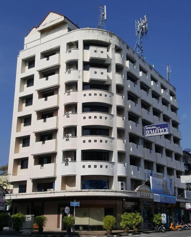 Tanaphat Hatyai Hotel Hat Yai Exterior foto